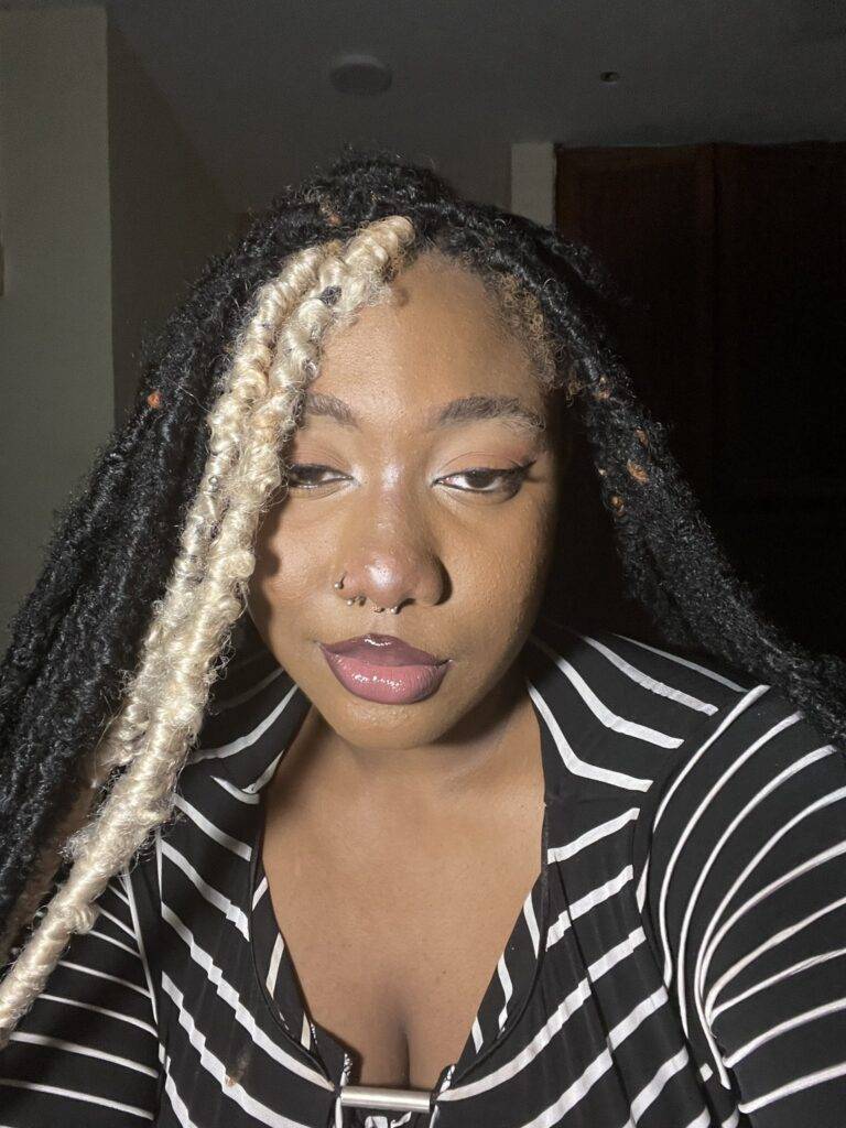 YouTuber Anisah 